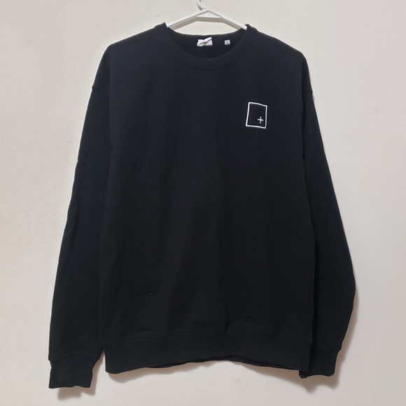 Kotn Crewneck Sweater Black - Picture 2 of 8